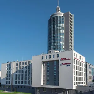 Hampton By Hilton West Szálloda
